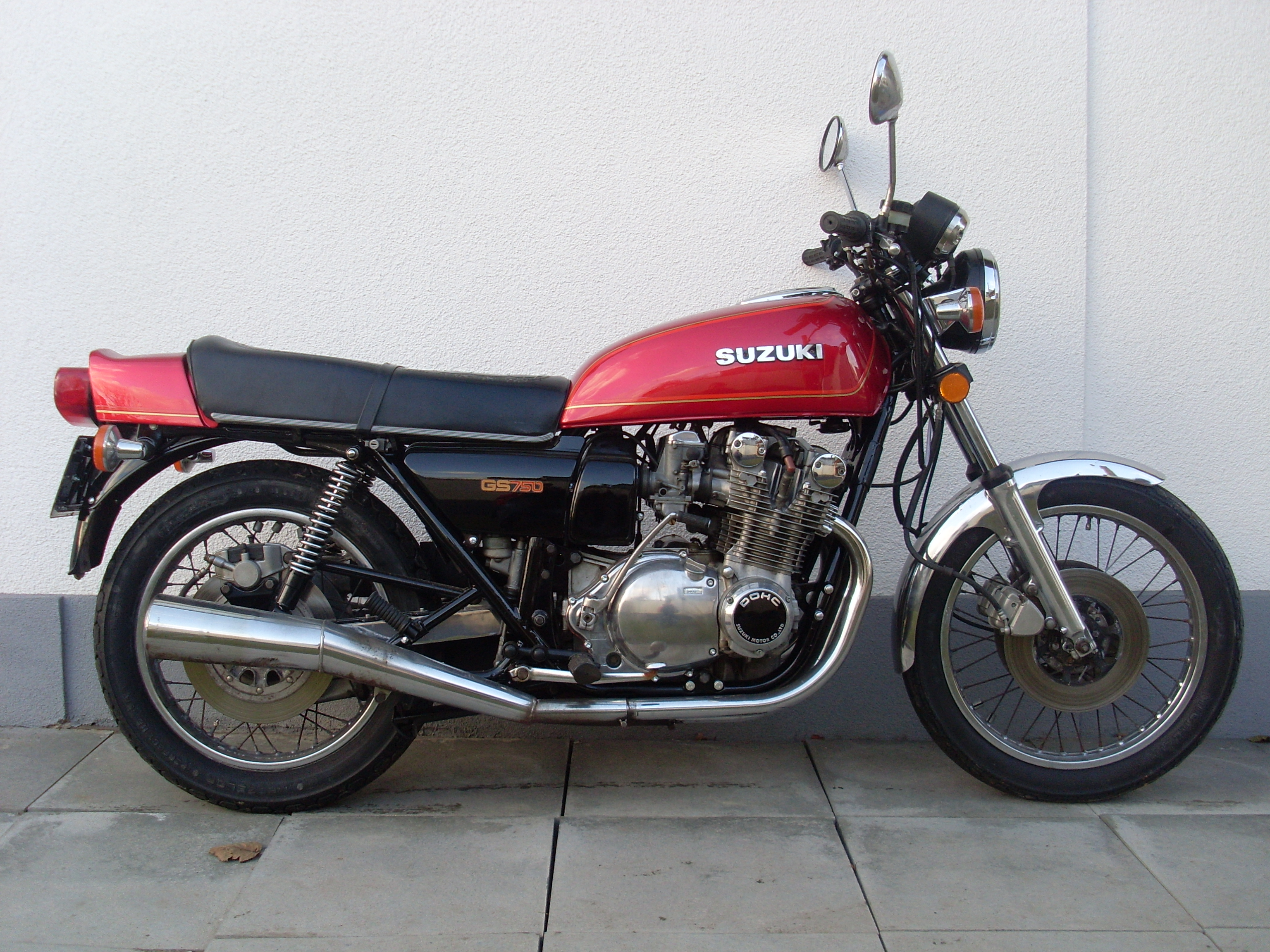 suzuki gs 750 1977